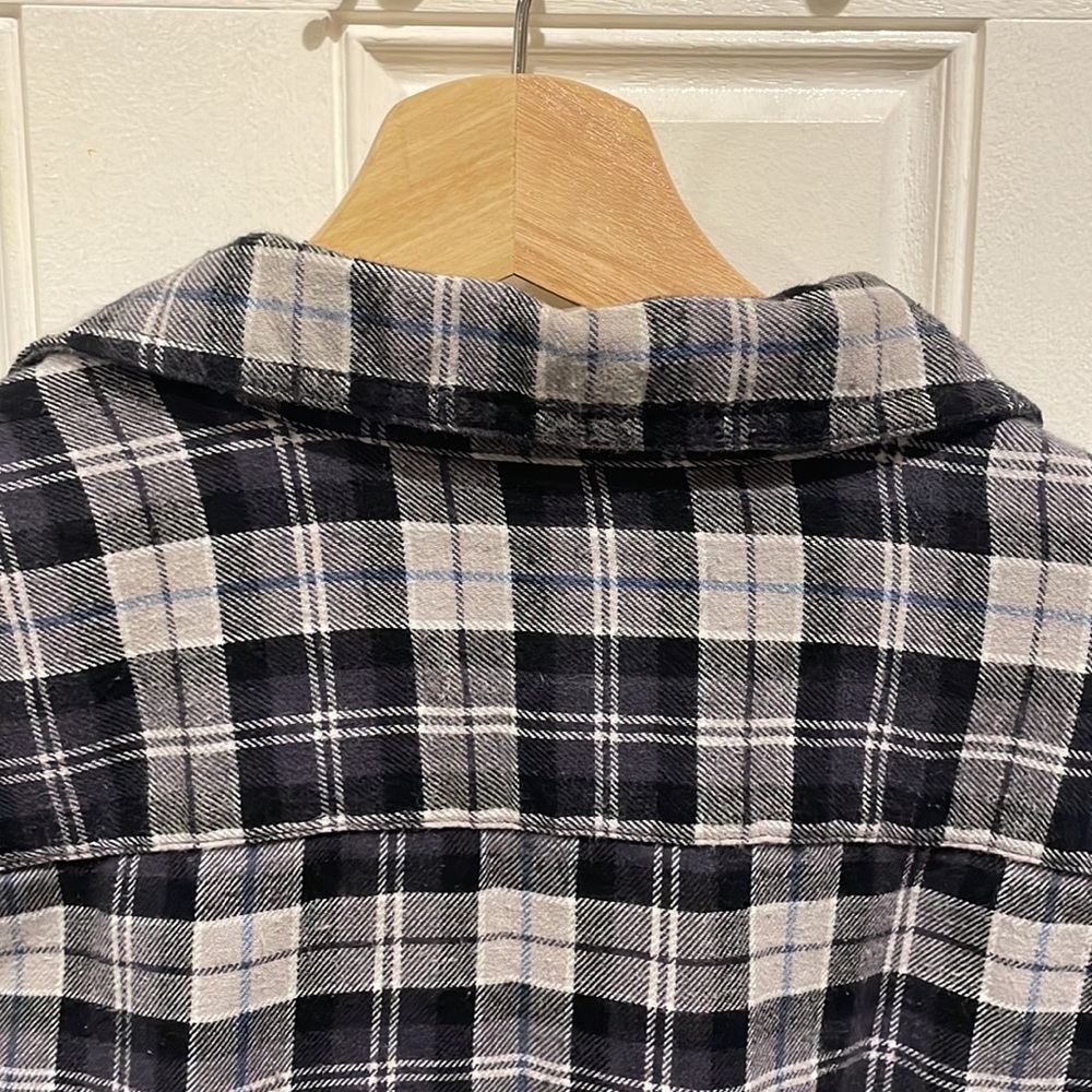 American Rag. Size medium. Good condition. - Picture 5 of 5